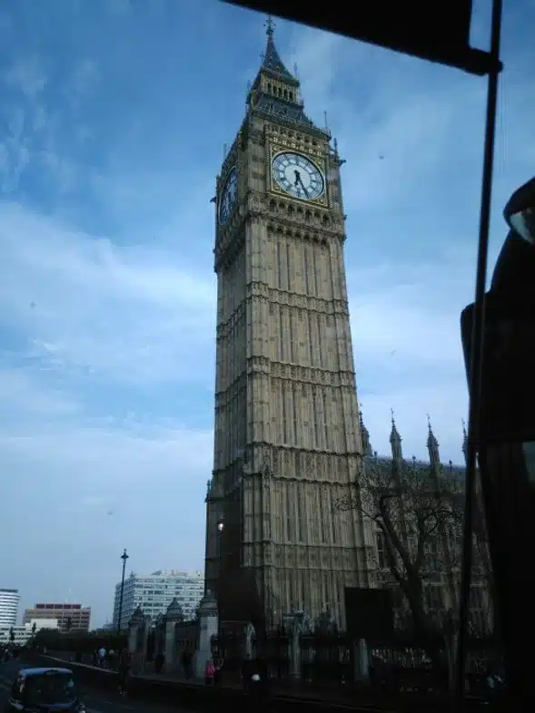 52e92f_424c490818d7409a96c7e998a139ef45~mv2