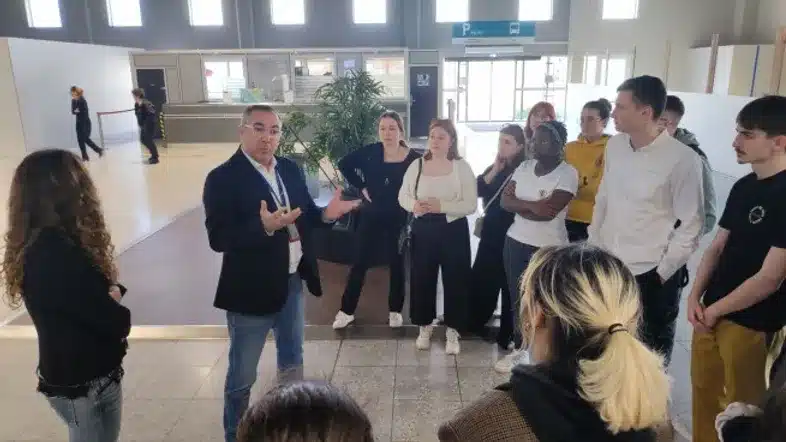 52e92f_aa2f39cfe10740cbb79d04c5fbcf92a3~mv2