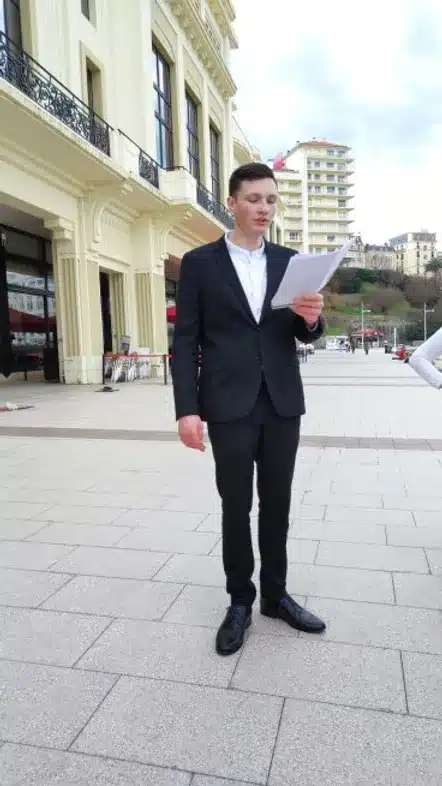 52e92f_c9ac266564a84c2d996561b08164ea66~mv2