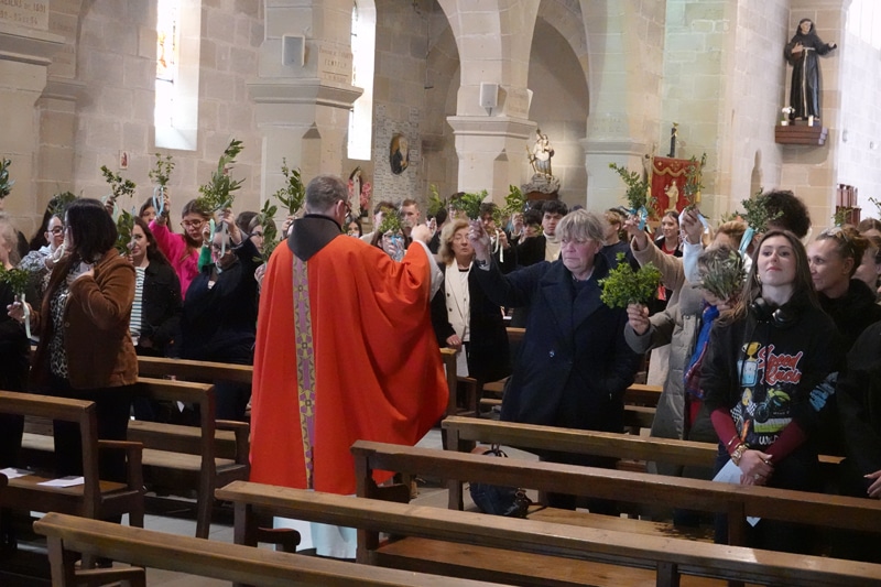 Messe des rameaux le jeudi 26 mars 2026 Lycee BAHUET Mise en avant